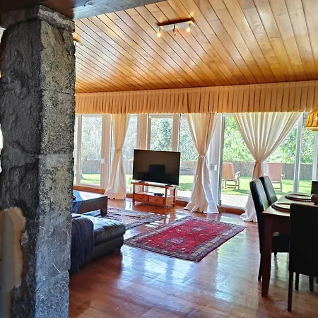 Casa Idilica 5 En * Ajo